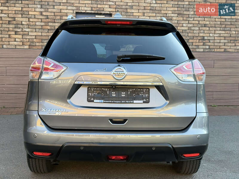 Внедорожник / Кроссовер Nissan X-Trail 2016 в Киеве