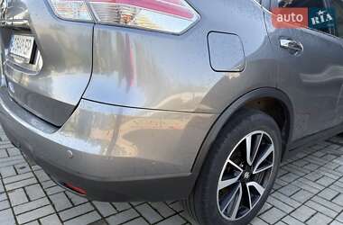Внедорожник / Кроссовер Nissan X-Trail 2016 в 