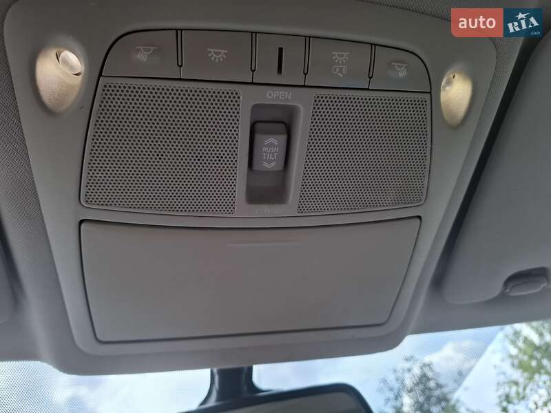 Позашляховик / Кросовер Nissan X-Trail 2016 в Ужгороді