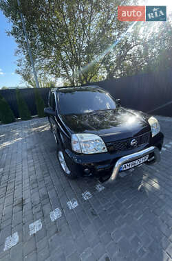 Позашляховик / Кросовер Nissan X-Trail 2004 в Звягелі