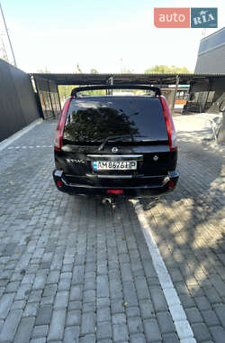 Позашляховик / Кросовер Nissan X-Trail 2004 в Звягелі