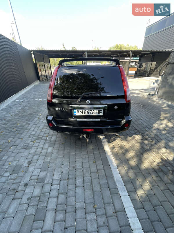 Внедорожник / Кроссовер Nissan X-Trail 2004 в Звягеле