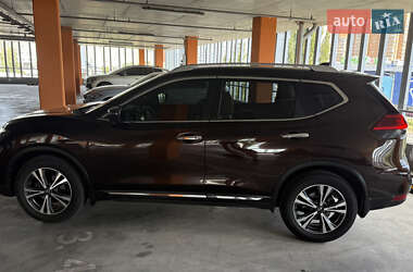 Внедорожник / Кроссовер Nissan X-Trail 2018 в 