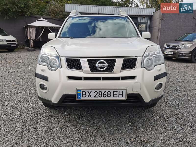 Внедорожник / Кроссовер Nissan X-Trail 2012 в Хмельницком