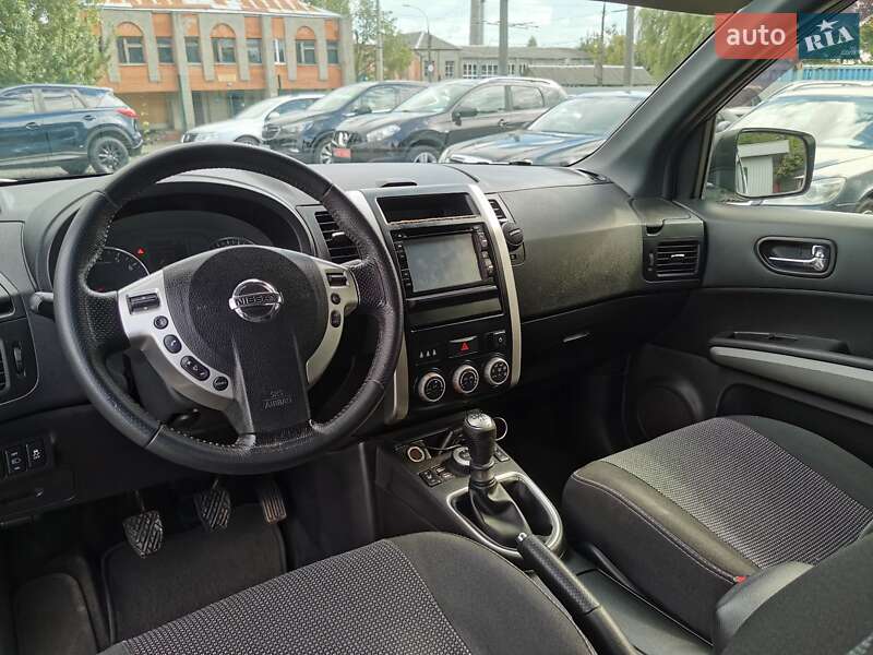 Внедорожник / Кроссовер Nissan X-Trail 2012 в Хмельницком