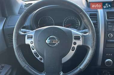 Позашляховик / Кросовер Nissan X-Trail 2014 в  фото 16 Позашляховик / Кросовер Nissan X-Trail 2014 в