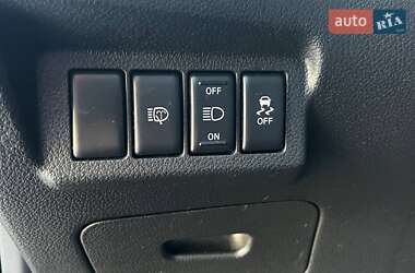 Позашляховик / Кросовер Nissan X-Trail 2014 в  фото 19 Позашляховик / Кросовер Nissan X-Trail 2014 в