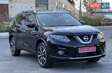 Внедорожник / Кроссовер Nissan X-Trail 2016 в Умани