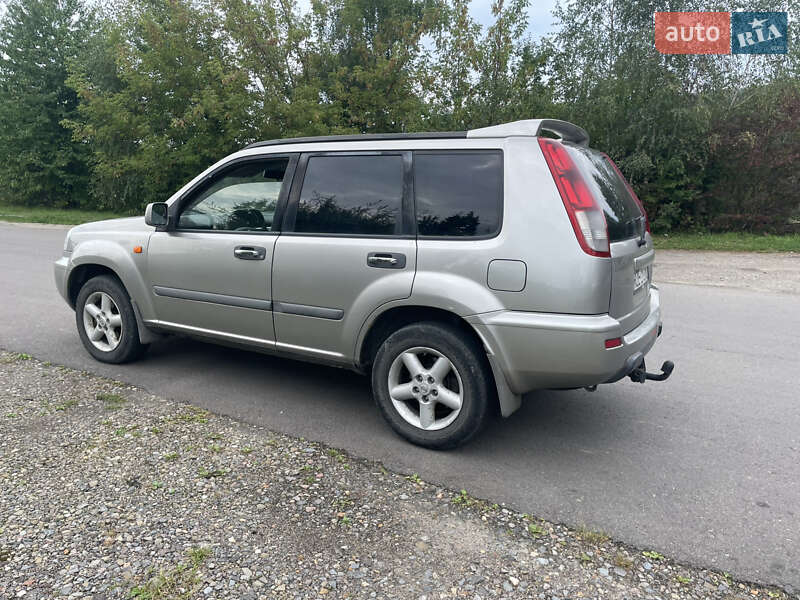 Внедорожник / Кроссовер Nissan X-Trail 2003 в Старом Самборе