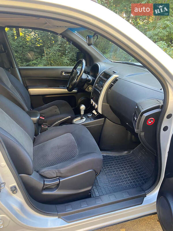 Позашляховик / Кросовер Nissan X-Trail 2012 в Сумах