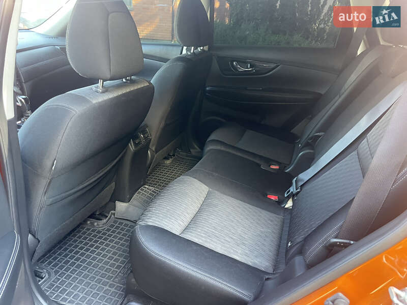 Позашляховик / Кросовер Nissan X-Trail 2018 в Києві