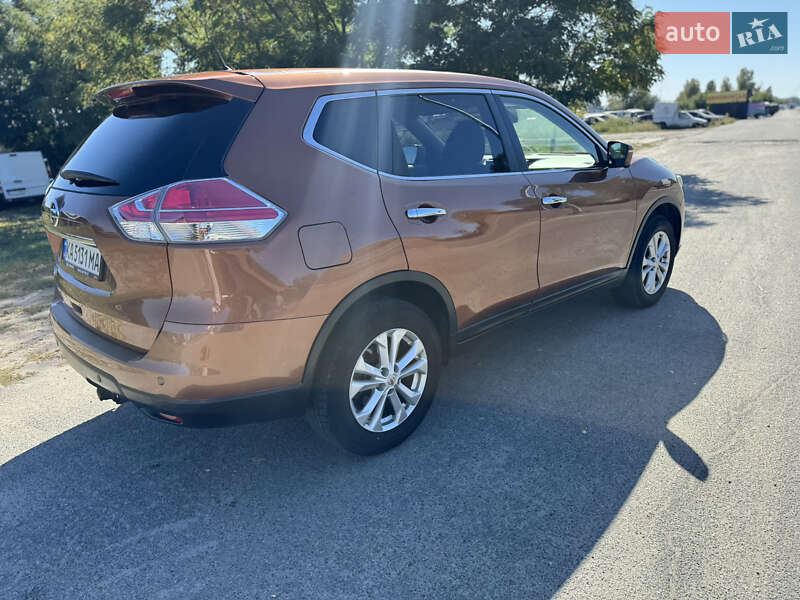 Позашляховик / Кросовер Nissan X-Trail 2014 в Києві