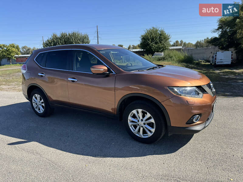 Позашляховик / Кросовер Nissan X-Trail 2014 в Києві