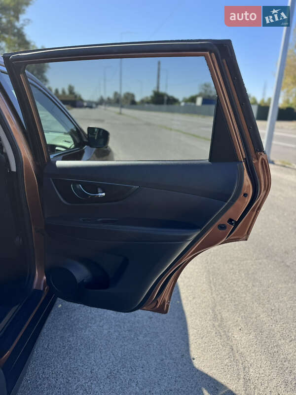 Позашляховик / Кросовер Nissan X-Trail 2014 в Києві