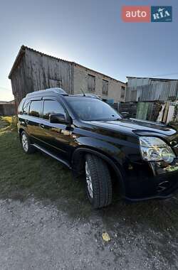Внедорожник / Кроссовер Nissan X-Trail 2012 в Звягеле