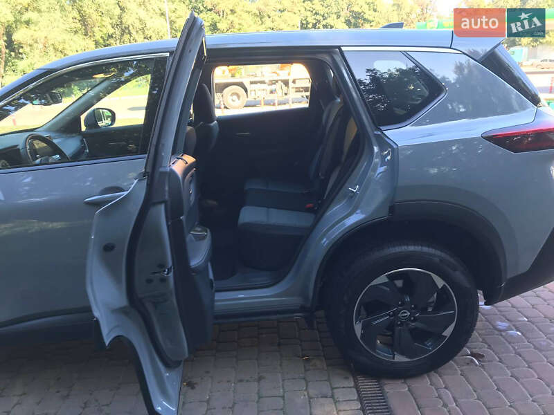 Позашляховик / Кросовер Nissan X-Trail 2024 в Києві