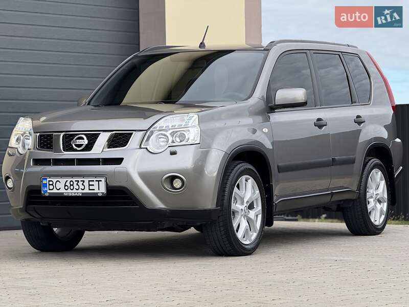 Позашляховик / Кросовер Nissan X-Trail 2010 в Стрию