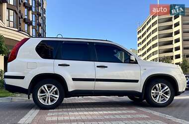 Позашляховик / Кросовер Nissan X-Trail 2011 в Києві