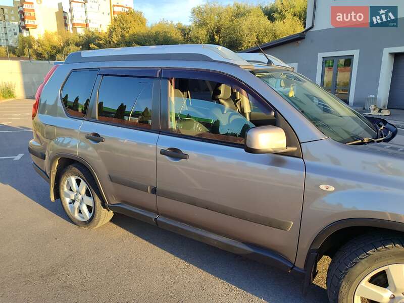 Внедорожник / Кроссовер Nissan X-Trail 2009 в Виннице