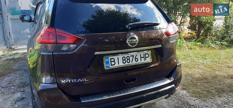 Позашляховик / Кросовер Nissan X-Trail 2017 в Новій Водолагі