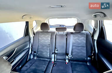 Внедорожник / Кроссовер Nissan X-Trail 2015 в 
