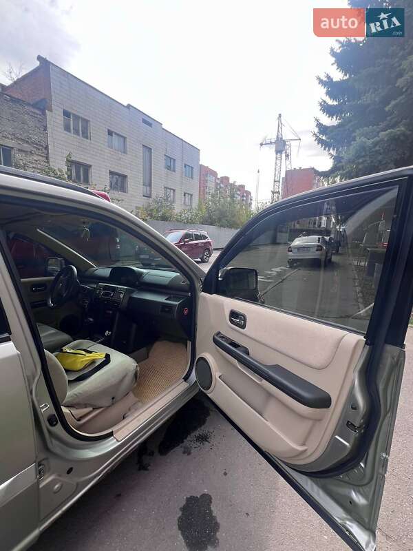 Позашляховик / Кросовер Nissan X-Trail 2003 в Сумах