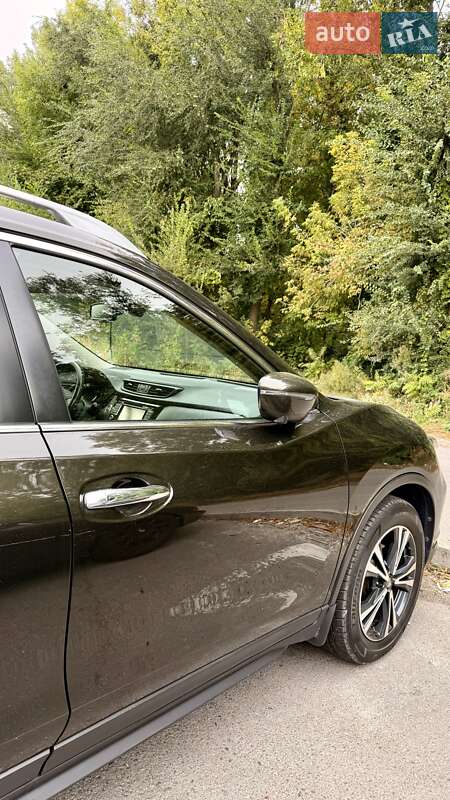 Внедорожник / Кроссовер Nissan X-Trail 2017 в Днепре