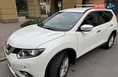 Позашляховик / Кросовер Nissan X-Trail 2016 в Києві