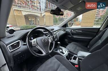 Внедорожник / Кроссовер Nissan X-Trail 2016 в 