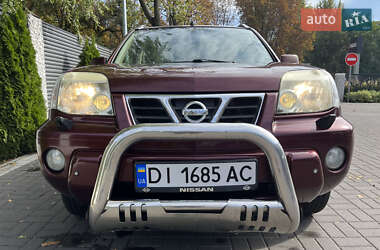 Внедорожник / Кроссовер Nissan X-Trail 2003 в  фото 2 Внедорожник / Кроссовер Nissan X-Trail 2003 в