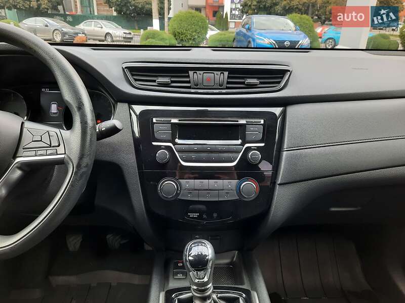 Внедорожник / Кроссовер Nissan X-Trail 2018 в Хмельницком