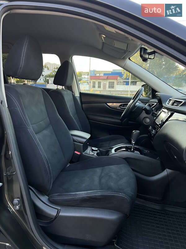 Внедорожник / Кроссовер Nissan X-Trail 2017 в Киеве