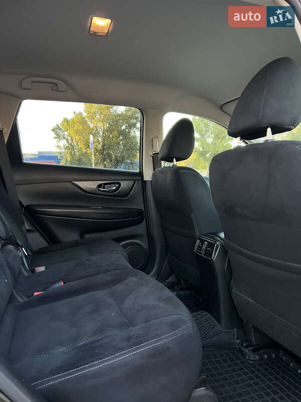 Внедорожник / Кроссовер Nissan X-Trail 2017 в Киеве