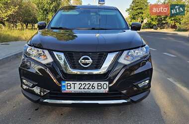 Внедорожник / Кроссовер Nissan X-Trail 2017 в Херсоне