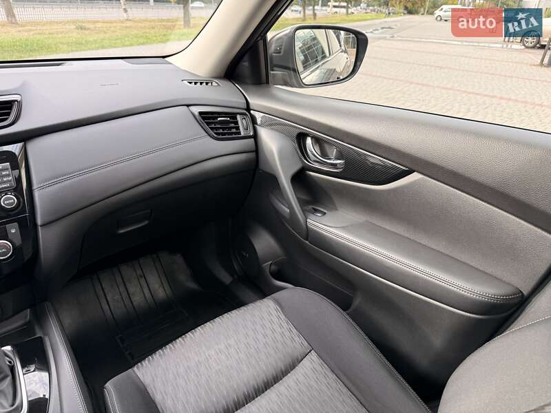 Позашляховик / Кросовер Nissan X-Trail 2018 в Дніпрі фото 37 Позашляховик / Кросовер Nissan X-Trail 2018 в Дніпрі