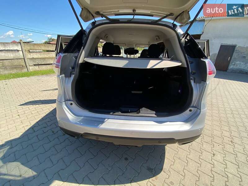 Позашляховик / Кросовер Nissan X-Trail 2015 в Стецевій