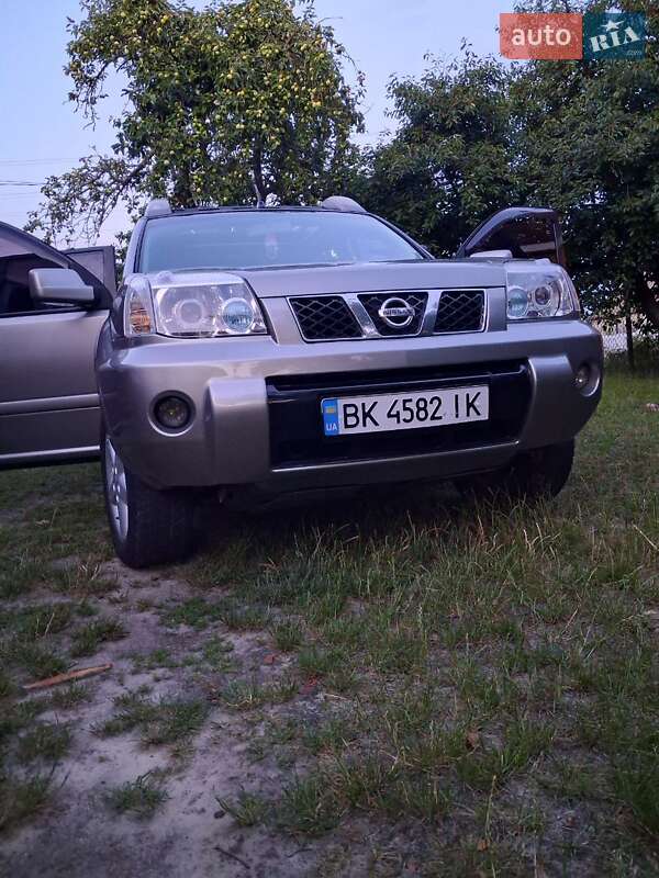 Внедорожник / Кроссовер Nissan X-Trail 2006 в Сарнах фото 9 Внедорожник / Кроссовер Nissan X-Trail 2006 в Сарнах