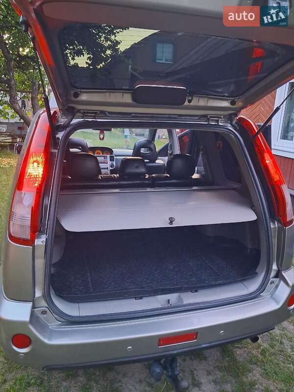Внедорожник / Кроссовер Nissan X-Trail 2006 в Сарнах фото 12 Внедорожник / Кроссовер Nissan X-Trail 2006 в Сарнах