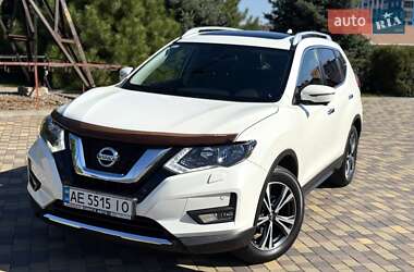 Внедорожник / Кроссовер Nissan X-Trail 2017 в Днепре