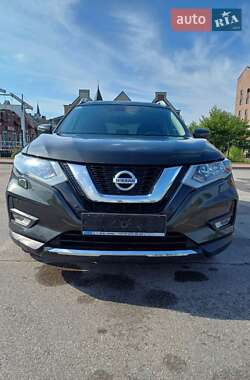 Внедорожник / Кроссовер Nissan X-Trail 2019 в Черкассах
