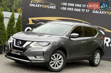 Внедорожник / Кроссовер Nissan X-Trail 2019 в 