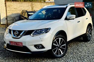 Внедорожник / Кроссовер Nissan X-Trail 2016 в 