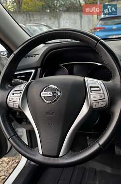Внедорожник / Кроссовер Nissan X-Trail 2016 в 
