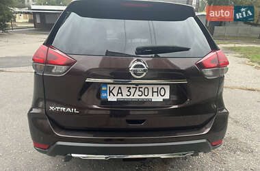 Внедорожник / Кроссовер Nissan X-Trail 2019 в 