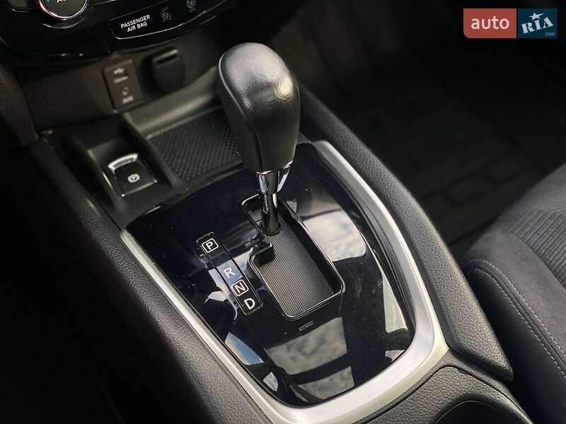 Позашляховик / Кросовер Nissan X-Trail 2014 в Києві фото 37 Позашляховик / Кросовер Nissan X-Trail 2014 в Києві