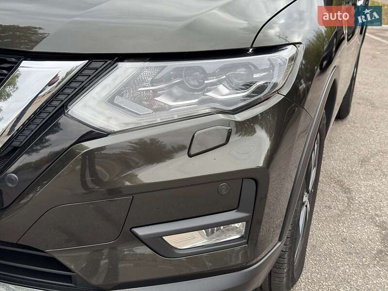 Внедорожник / Кроссовер Nissan X-Trail 2018 в Запорожье фото 8 Внедорожник / Кроссовер Nissan X-Trail 2018 в Запорожье