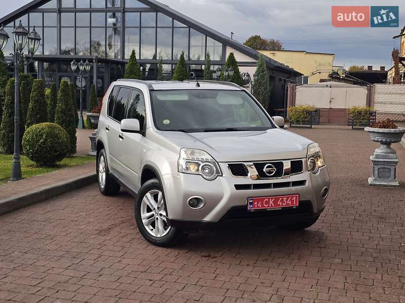 Внедорожник / Кроссовер Nissan X-Trail 2012 в Стрые