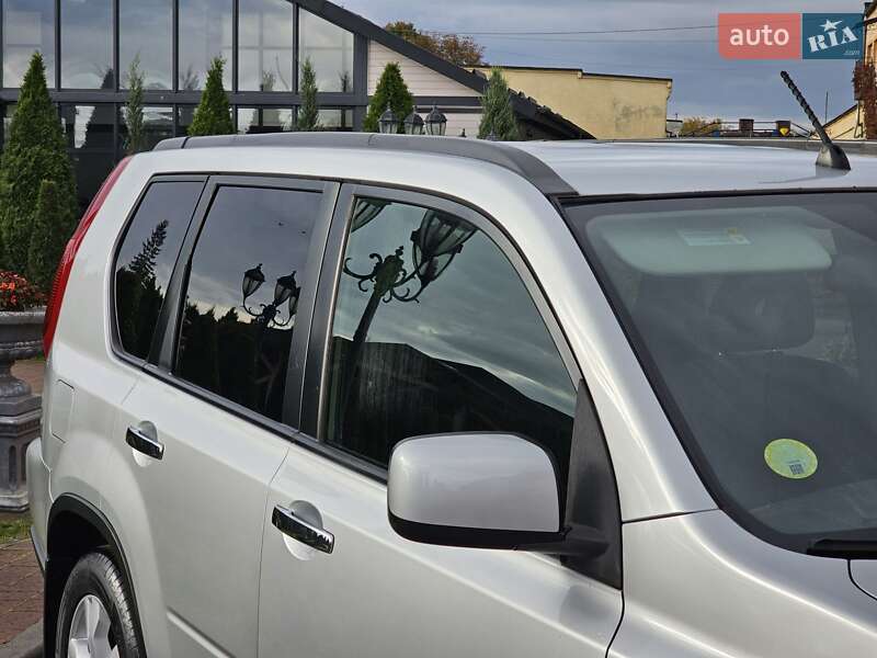 Внедорожник / Кроссовер Nissan X-Trail 2012 в Стрые
