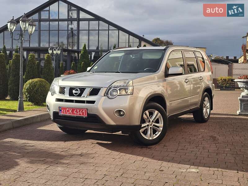 Внедорожник / Кроссовер Nissan X-Trail 2012 в Стрые