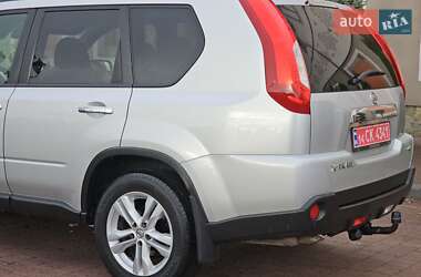 Внедорожник / Кроссовер Nissan X-Trail 2012 в 